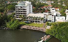 Amagi Aria - Airport Transit Hotel - Negombo